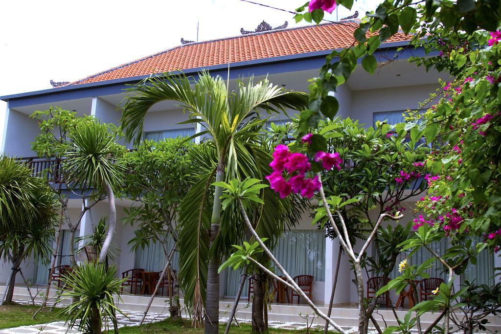 Ropik & Alik Home Stay Улувату Экстерьер фото